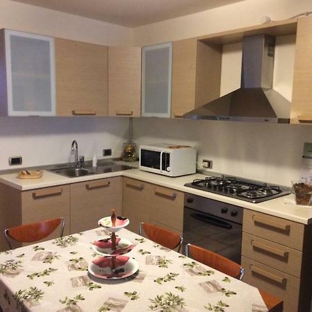 Locazione Turistica Lea Apartment Castelnuovo del Garda Bagian luar foto