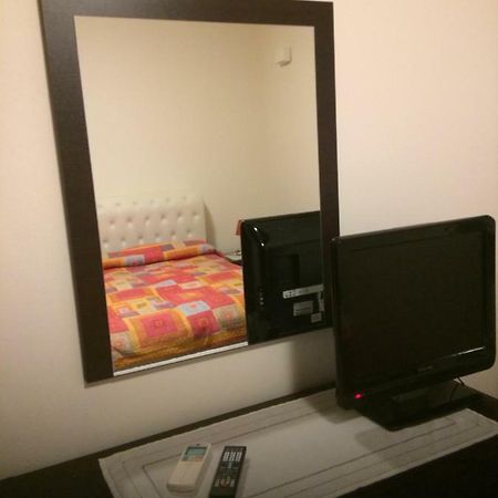 Locazione Turistica Lea Apartment Castelnuovo del Garda Bagian luar foto