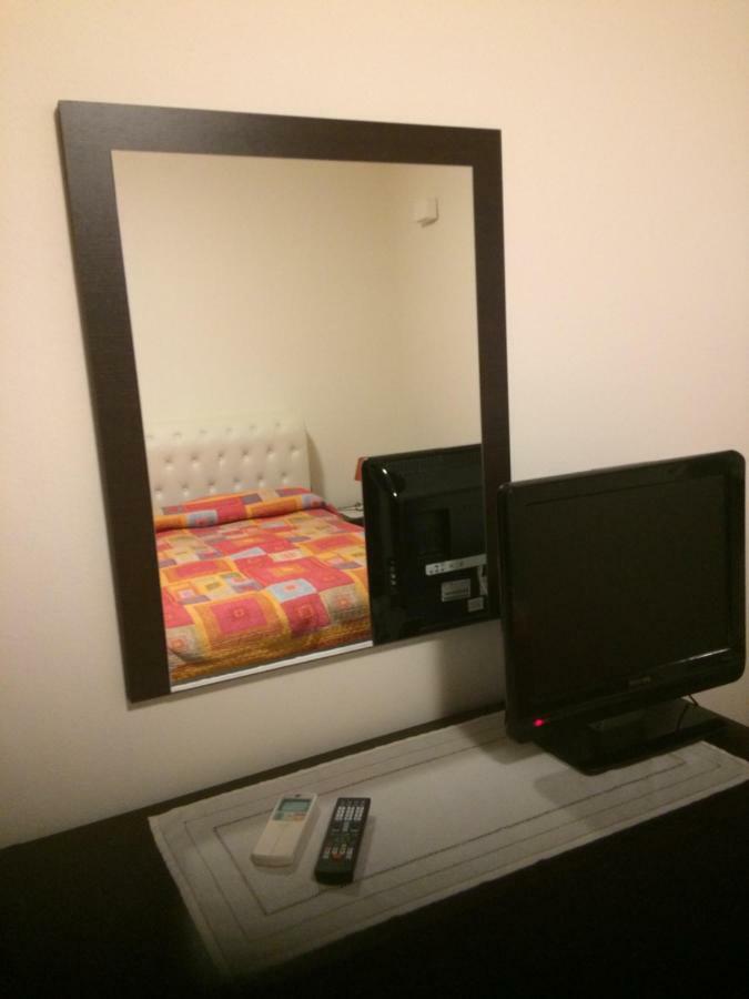 Locazione Turistica Lea Apartment Castelnuovo del Garda Bagian luar foto