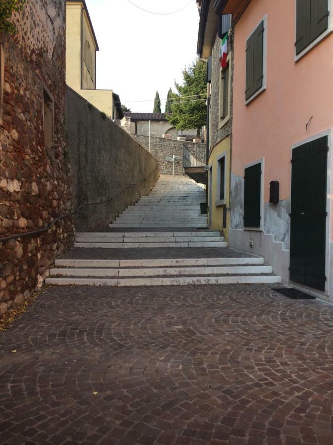 Locazione Turistica Lea Apartment Castelnuovo del Garda Bagian luar foto